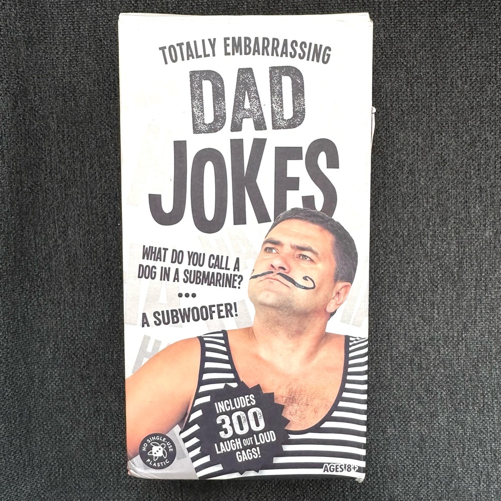 Totally Embarrassing Dad Jokes In A Box- 300 Jokes- Dad Gift New